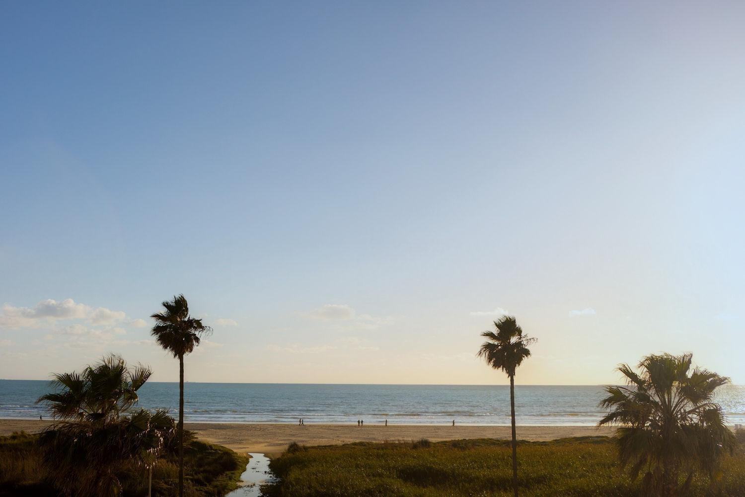 Hotel Playa Conil - Beachfront Studios & Suites Кониль-де-ла-Фронтера Экстерьер фото